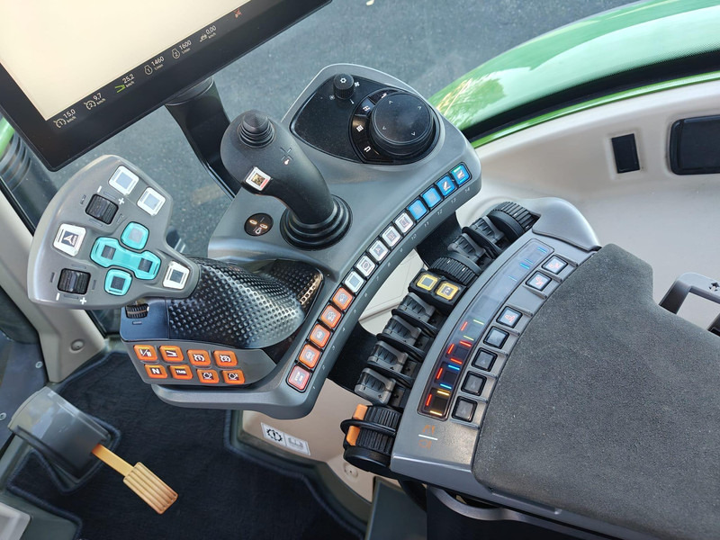 Fendt 724 Vario Profi plus leasing Fendt 724 Vario Profi plus: picture 13 Fendt 724 Vario Profi plus leasing Fendt 724 Vario Profi plus: picture 13