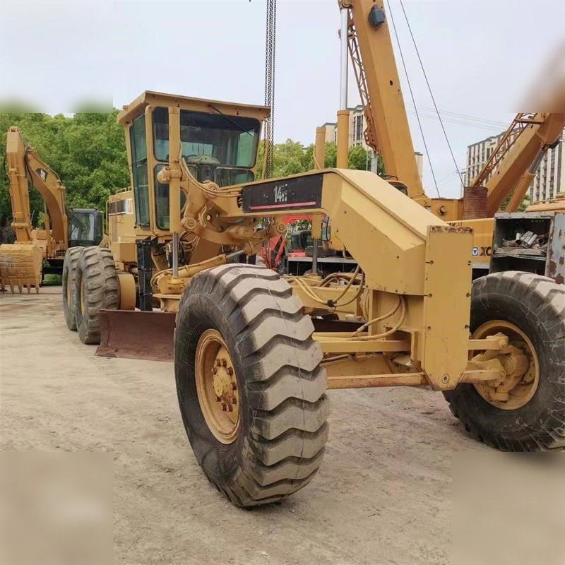 CATERPILLAR 14H - Grader: picture 2 CATERPILLAR 14H - Grader: picture 2