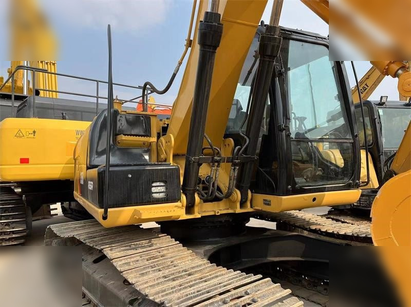 CATERPILLAR 315D - Crawler excavator: picture 3 CATERPILLAR 315D - Crawler excavator: picture 3