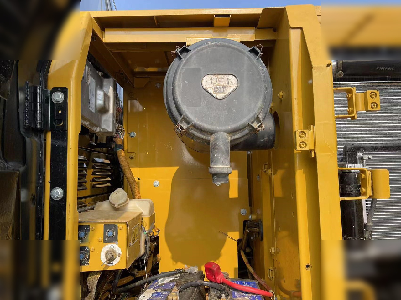 CATERPILLAR 320D - Crawler excavator: picture 5 CATERPILLAR 320D - Crawler excavator: picture 5