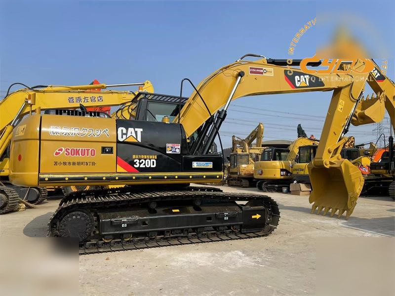 CATERPILLAR 320D - Crawler excavator: picture 2 CATERPILLAR 320D - Crawler excavator: picture 2