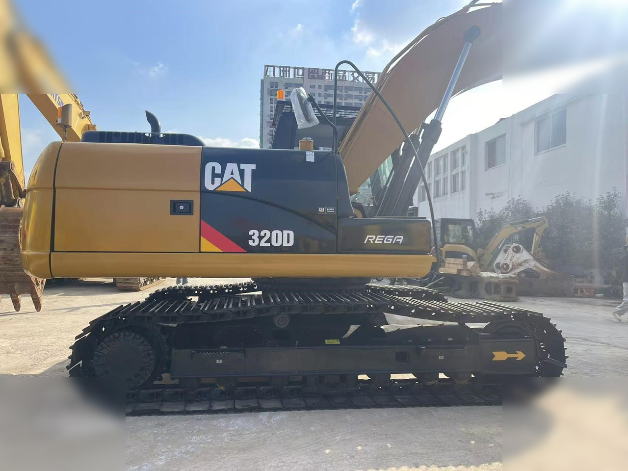 CATERPILLAR 320D - Crawler excavator: picture 3 CATERPILLAR 320D - Crawler excavator: picture 3