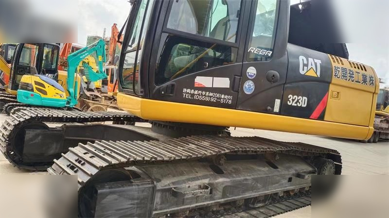 CATERPILLAR 323D - Crawler excavator: picture 4 CATERPILLAR 323D - Crawler excavator: picture 4