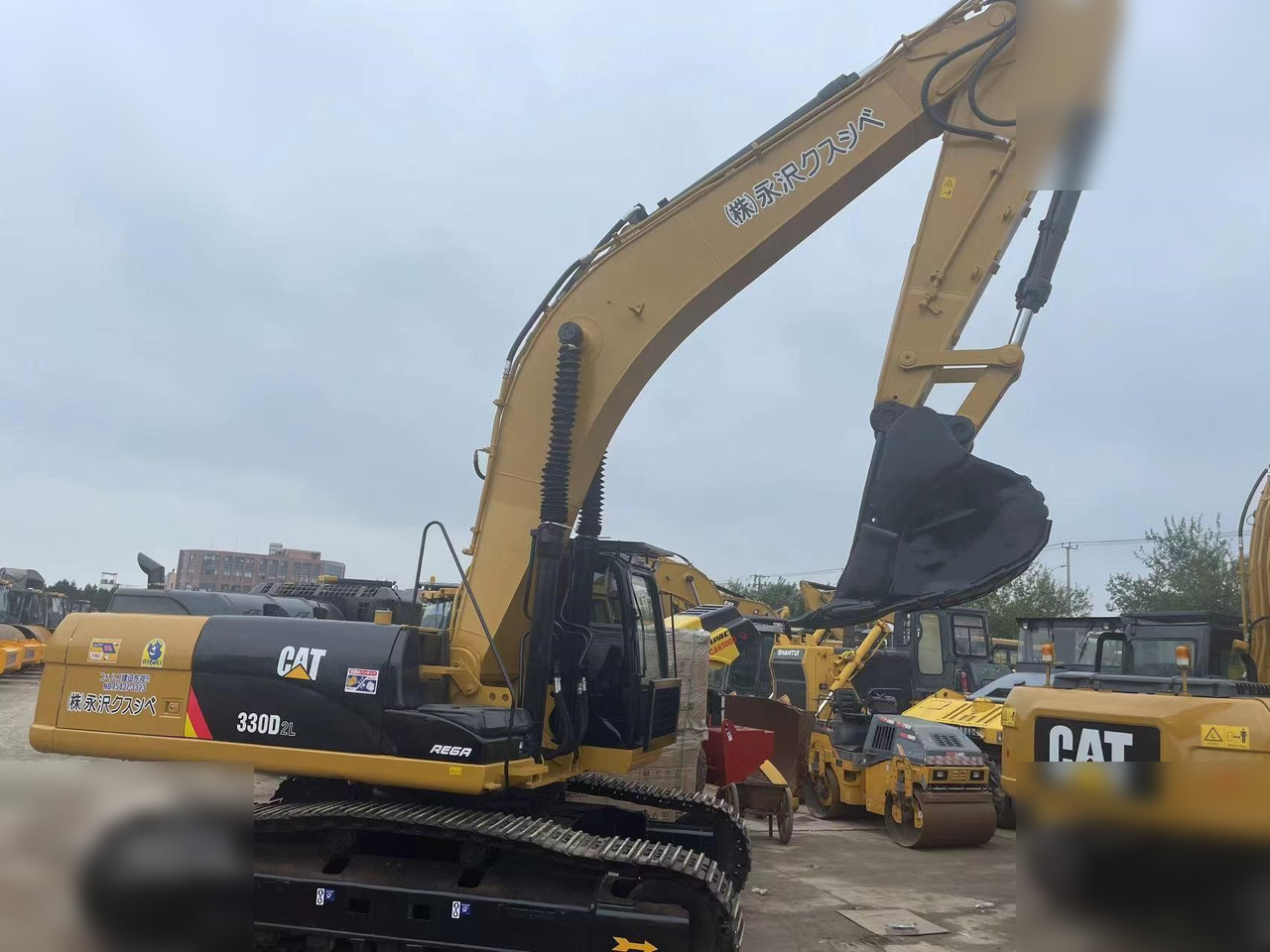CATERPILLAR 330D2 - Crawler excavator: picture 1 CATERPILLAR 330D2 - Crawler excavator: picture 1