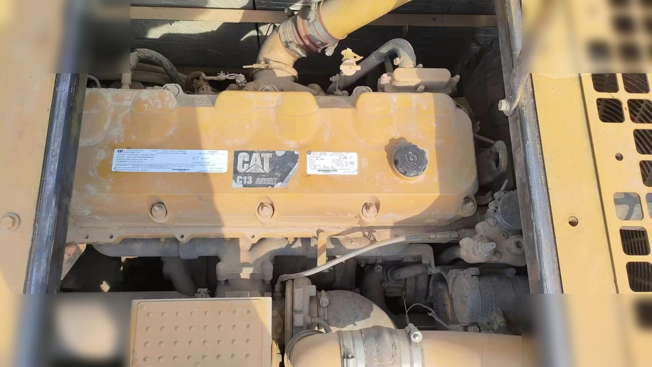 Crawler excavator CATERPILLAR 349D2: picture 6