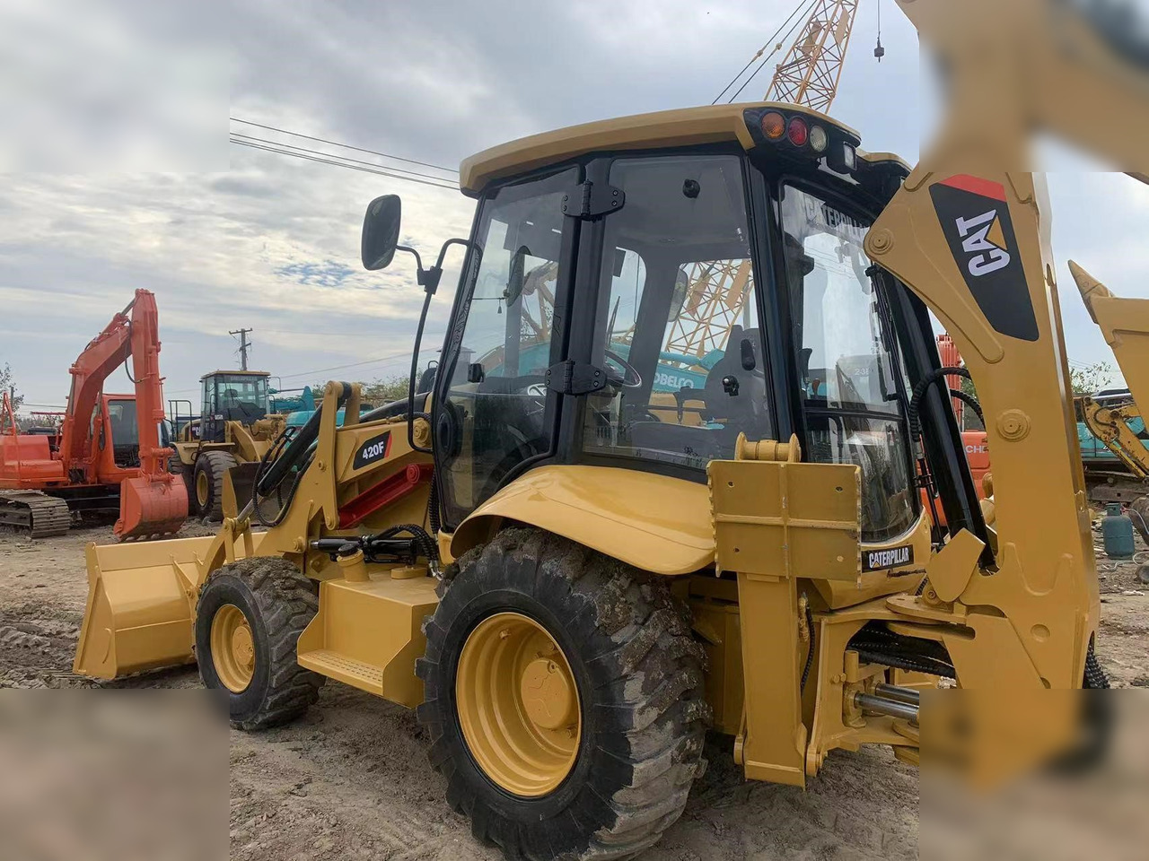 CATERPILLAR 420F - Backhoe loader: picture 4 CATERPILLAR 420F - Backhoe loader: picture 4