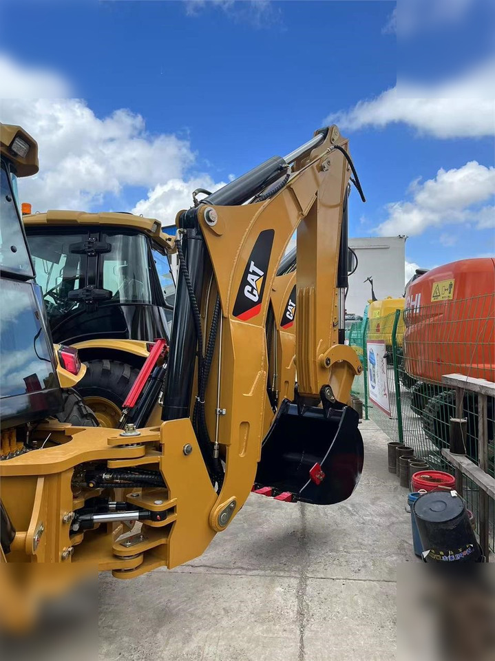 CATERPILLAR 430F2 - Backhoe loader: picture 3 CATERPILLAR 430F2 - Backhoe loader: picture 3