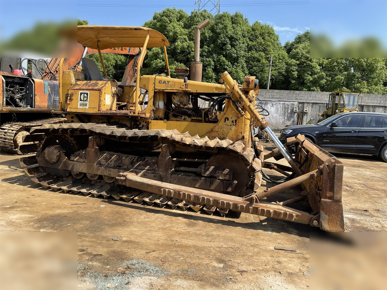 CATERPILLAR D5B - Bulldozer: picture 2 CATERPILLAR D5B - Bulldozer: picture 2