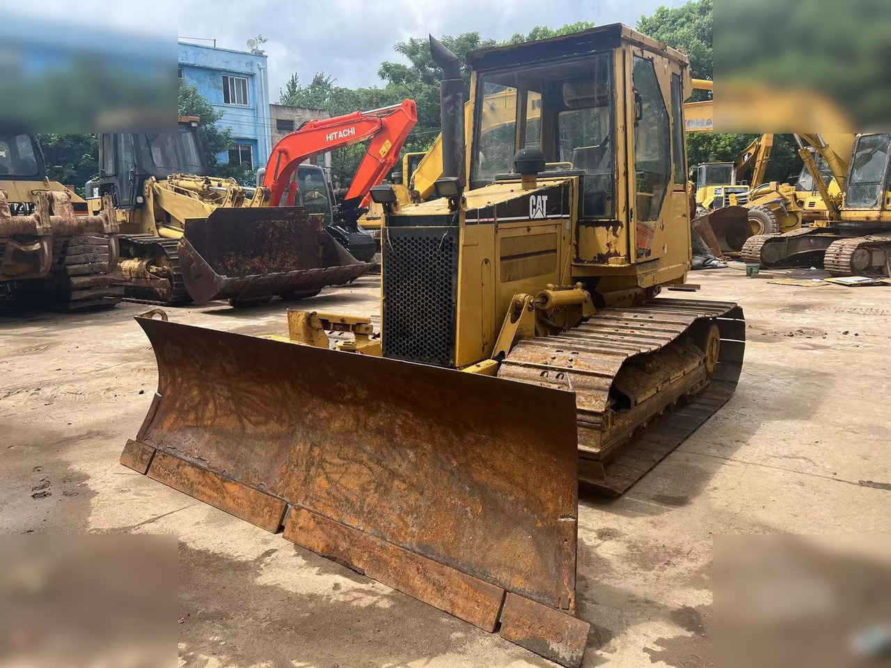 CATERPILLAR D5C - Bulldozer: picture 4 CATERPILLAR D5C - Bulldozer: picture 4