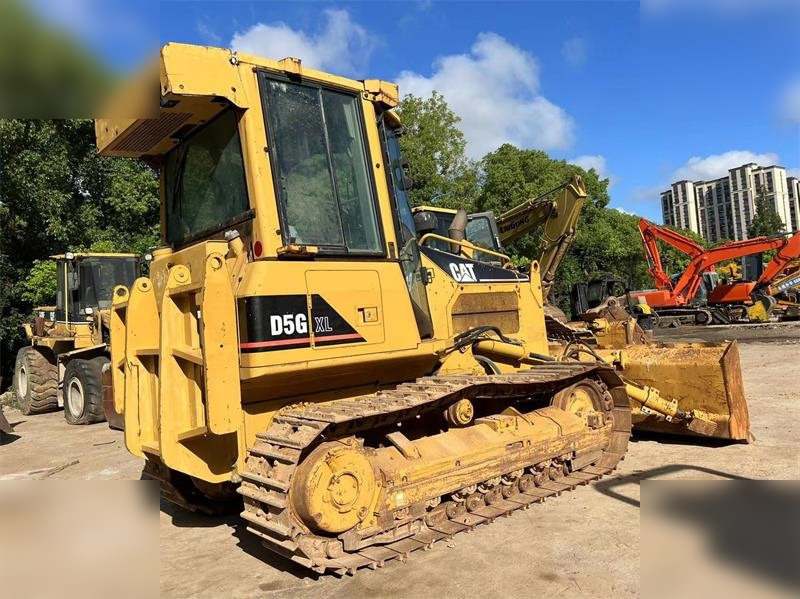 CATERPILLAR D5G XL - Bulldozer: picture 1 CATERPILLAR D5G XL - Bulldozer: picture 1