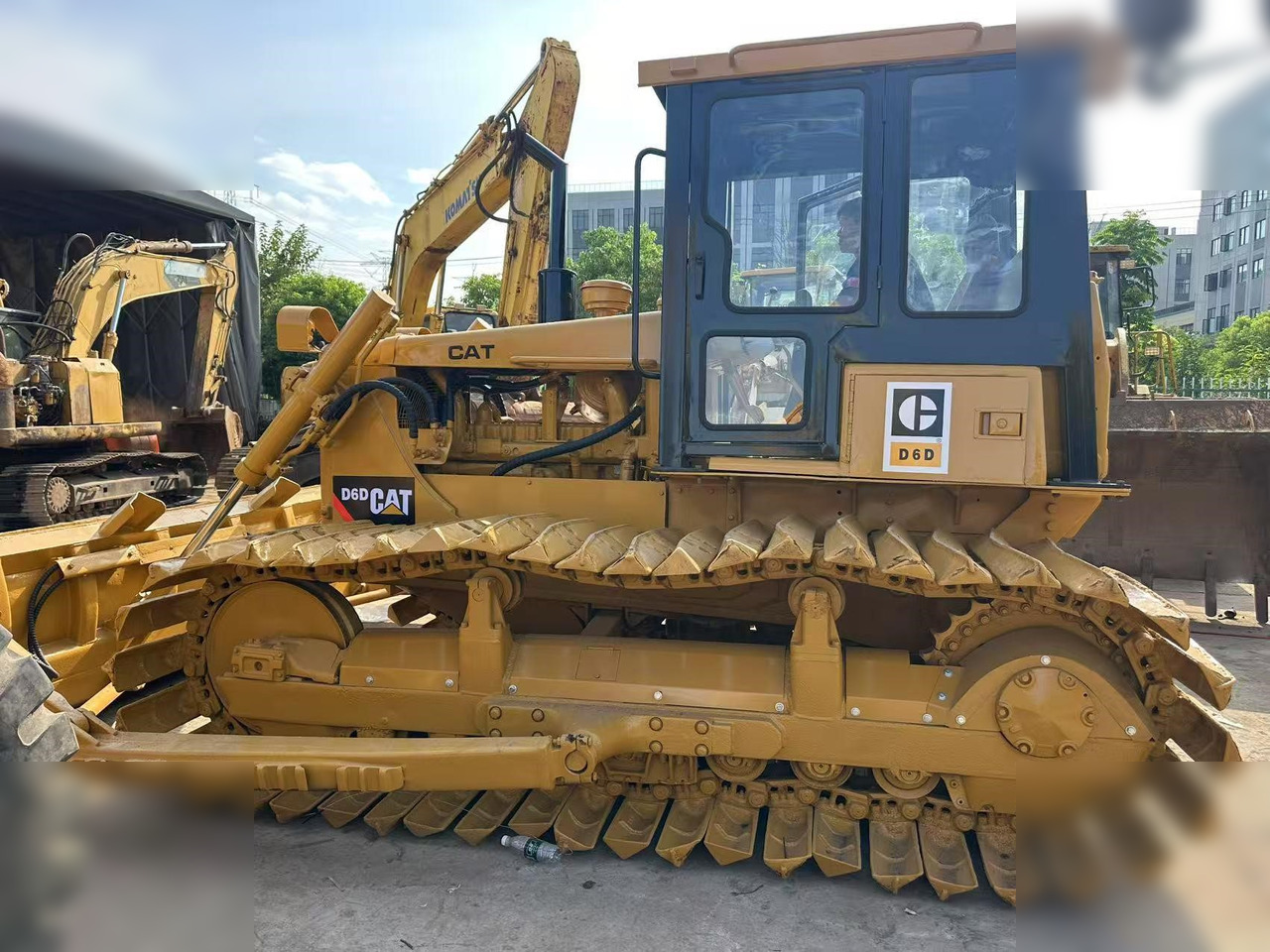 CATERPILLAR D6D - Bulldozer: picture 2 CATERPILLAR D6D - Bulldozer: picture 2