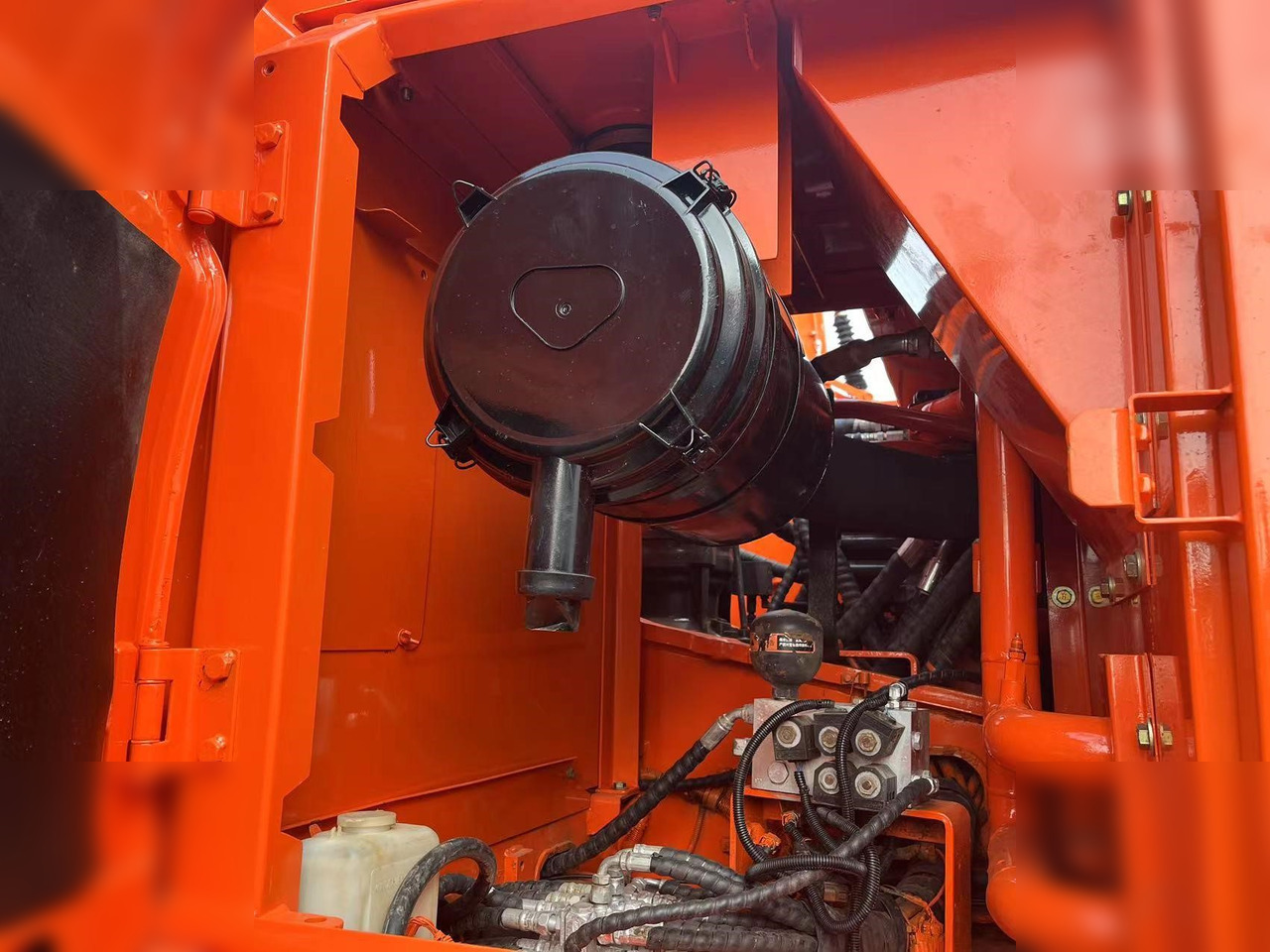 DOOSAN DX300 LC-9C - Crawler excavator: picture 4 DOOSAN DX300 LC-9C - Crawler excavator: picture 4