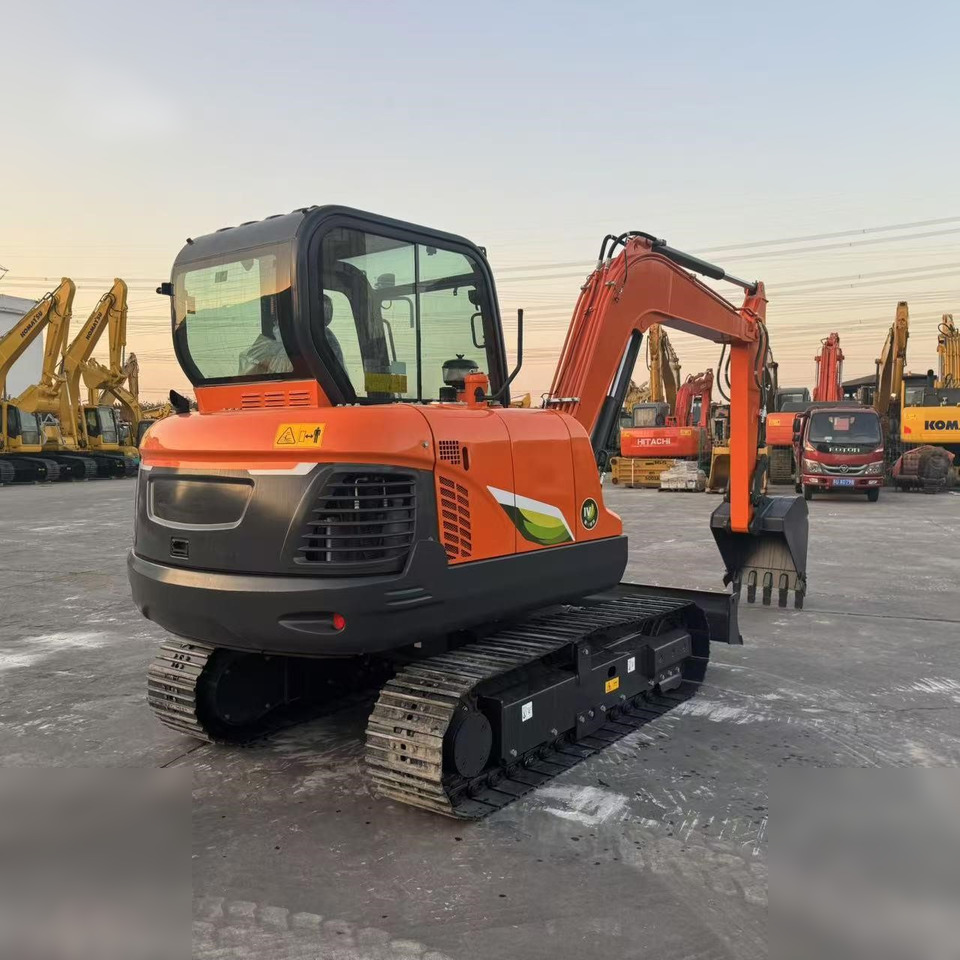 DOOSAN DX60E-10N - Crawler excavator: picture 2 DOOSAN DX60E-10N - Crawler excavator: picture 2
