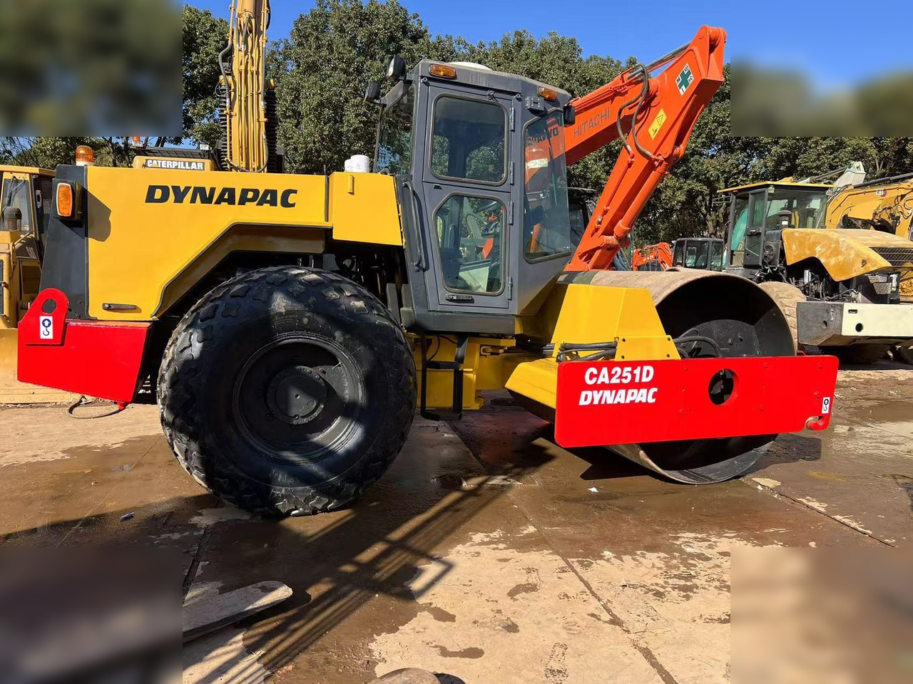 DYNAPAC CA251D - Compactor: picture 1 DYNAPAC CA251D - Compactor: picture 1