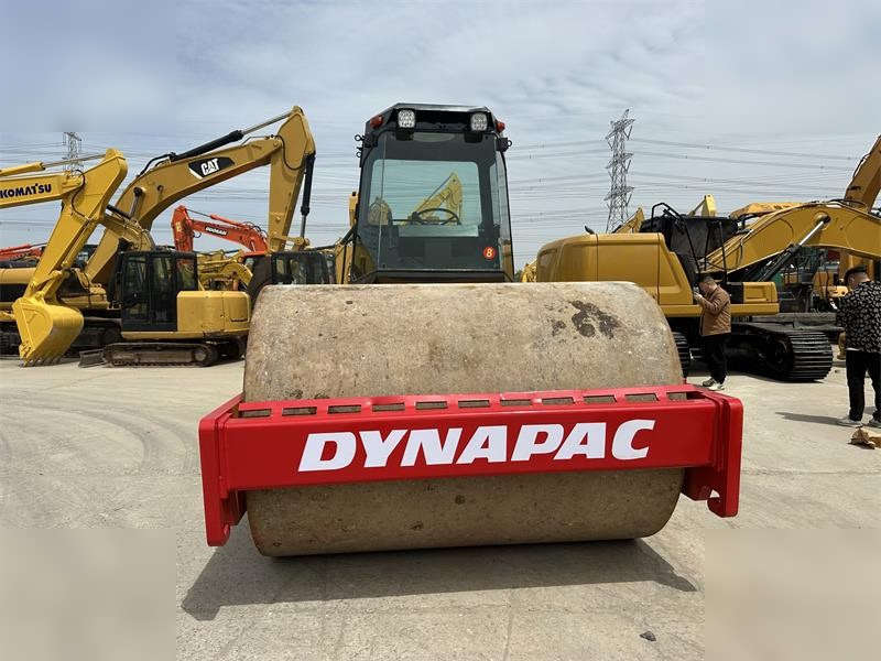 DYNAPAC CA30D - Roller: picture 3 DYNAPAC CA30D - Roller: picture 3