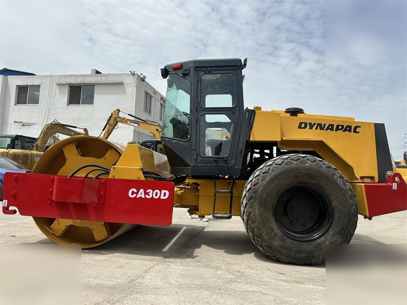 DYNAPAC CA30D - Roller: picture 5 DYNAPAC CA30D - Roller: picture 5