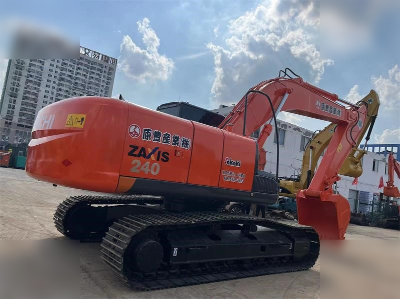 HITACHI ZX240-3 - Crawler excavator: picture 2 HITACHI ZX240-3 - Crawler excavator: picture 2