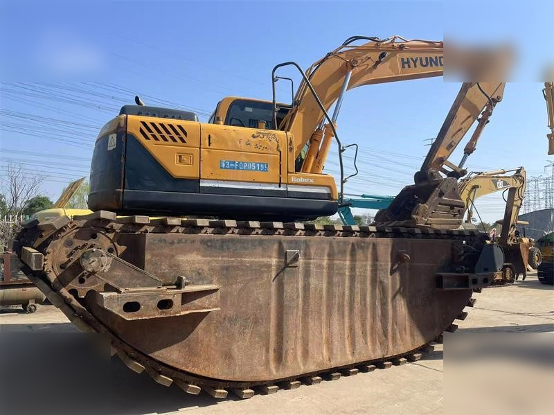 HYUNDAI ROBEX 150 LC-9 - Crawler excavator: picture 1 HYUNDAI ROBEX 150 LC-9 - Crawler excavator: picture 1