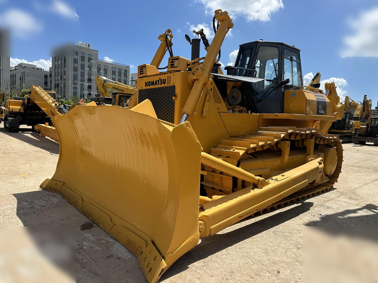 KOMATSU D155A-5 - Bulldozer: picture 2 KOMATSU D155A-5 - Bulldozer: picture 2