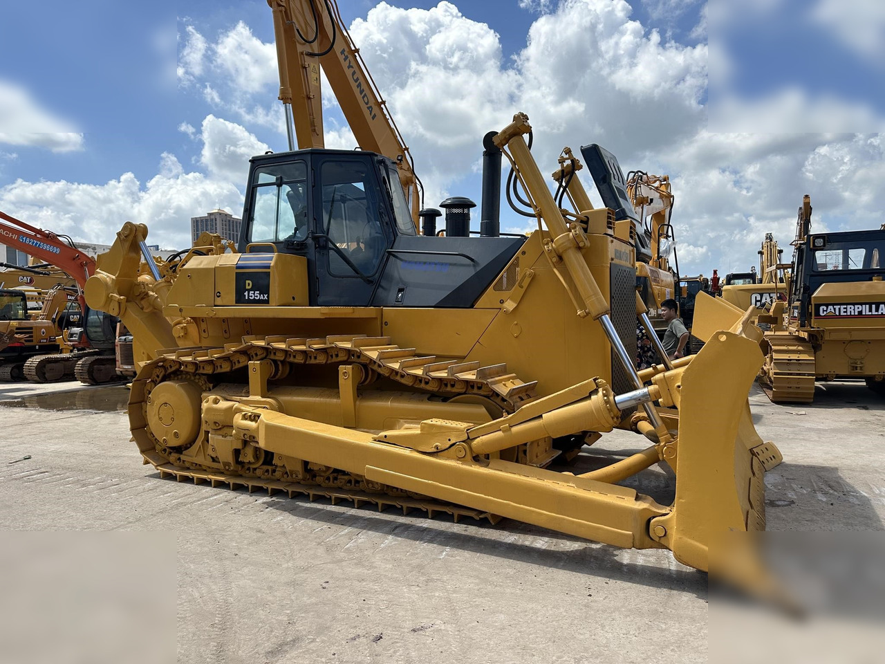 KOMATSU D155A-5 - Bulldozer: picture 1 KOMATSU D155A-5 - Bulldozer: picture 1