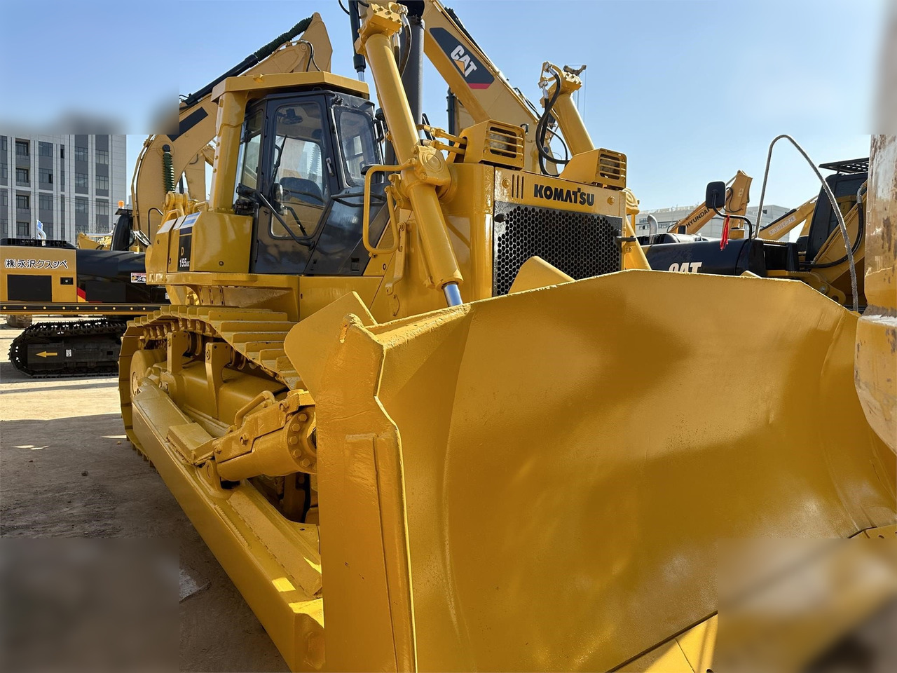 KOMATSU D155A-5 - Bulldozer: picture 3 KOMATSU D155A-5 - Bulldozer: picture 3