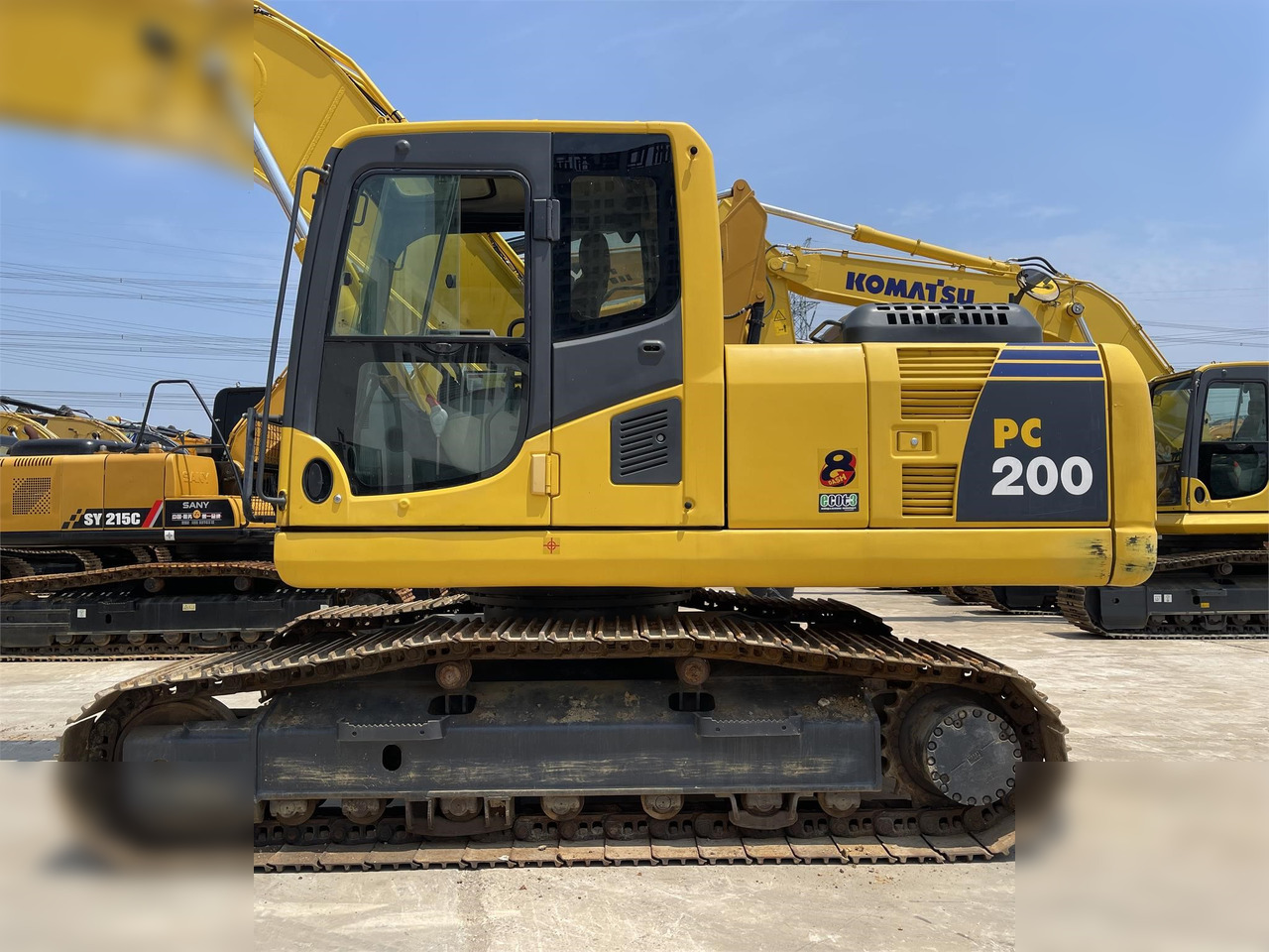 KOMATSU PC200-8 - Crawler excavator: picture 1 KOMATSU PC200-8 - Crawler excavator: picture 1