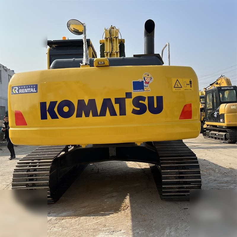 KOMATSU PC220-8 - Crawler excavator: picture 4 KOMATSU PC220-8 - Crawler excavator: picture 4