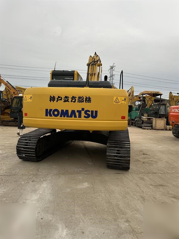 KOMATSU PC240 LC-8 - Crawler excavator: picture 4 KOMATSU PC240 LC-8 - Crawler excavator: picture 4