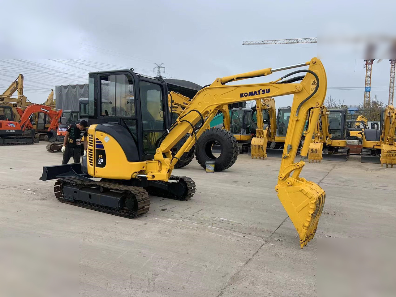 KOMATSU PC35MR-2 - Mini excavator: picture 4 KOMATSU PC35MR-2 - Mini excavator: picture 4