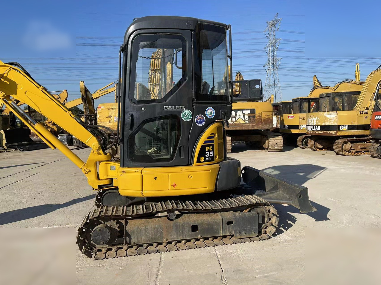 KOMATSU PC35MR-2 - Mini excavator: picture 1 KOMATSU PC35MR-2 - Mini excavator: picture 1