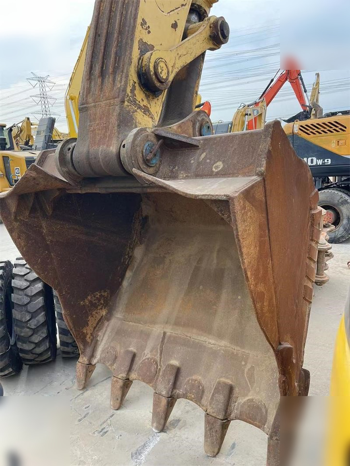 Crawler excavator KOMATSU PC400-8: picture 8