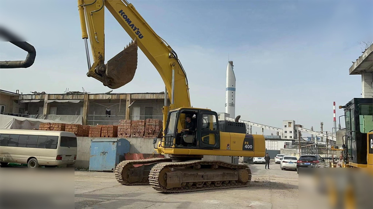 KOMATSU PC400-8 - Crawler excavator: picture 2 KOMATSU PC400-8 - Crawler excavator: picture 2