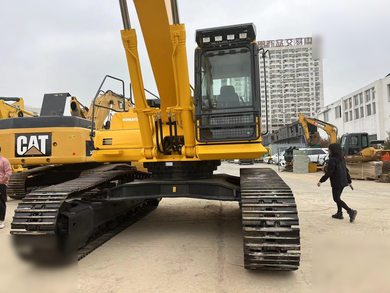 KOMATSU PC450-8 - Crawler excavator: picture 5 KOMATSU PC450-8 - Crawler excavator: picture 5