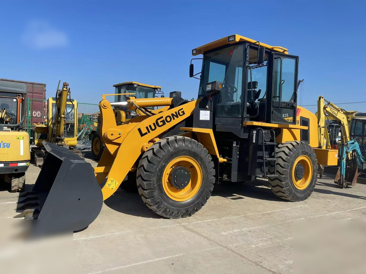 LIUGONG 835 - Wheel loader: picture 1 LIUGONG 835 - Wheel loader: picture 1