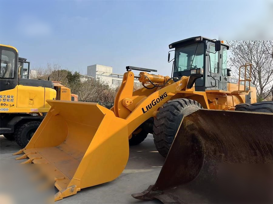LIUGONG 856 - Wheel loader: picture 5 LIUGONG 856 - Wheel loader: picture 5