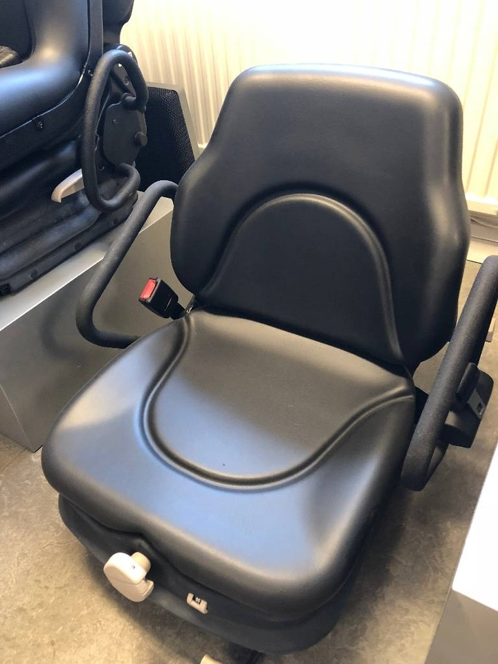 Isringhausen Stolar i olika modeller  - Seat for Construction machinery: picture 4 Isringhausen Stolar i olika modeller  - Seat for Construction machinery: picture 4