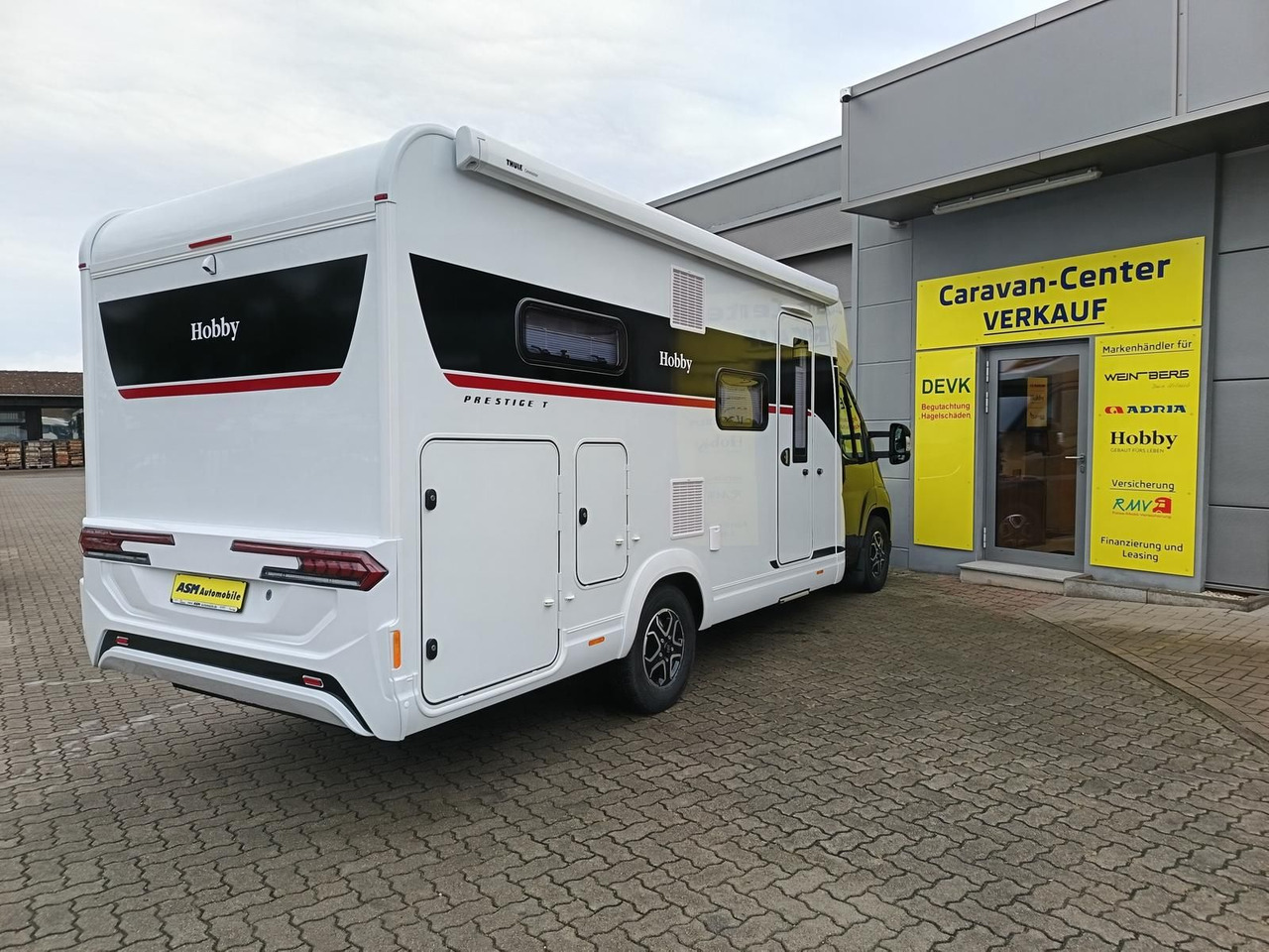 Hobby PRESTIGE T 710 GE 132kW 4,4 t*AUTOMATIK*LITHIUM* - Semi-integrated motorhome: picture 5 Hobby PRESTIGE T 710 GE 132kW 4,4 t*AUTOMATIK*LITHIUM* - Semi-integrated motorhome: picture 5