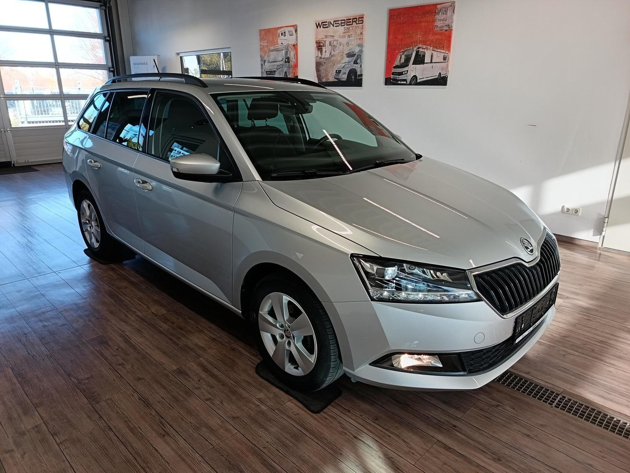 Skoda Fabia Combi Style 1.0 TSI*AHK*LED*R-KAM*PDC*SHZ* - Estate car: picture 3 Skoda Fabia Combi Style 1.0 TSI*AHK*LED*R-KAM*PDC*SHZ* - Estate car: picture 3
