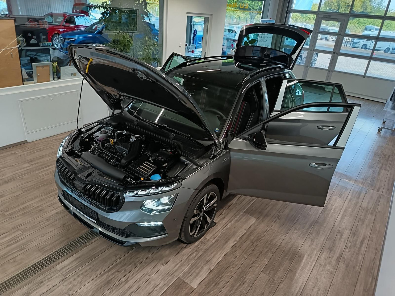 Skoda Kamiq Monte Carlo 1,5 TSI DSG*AHK*PANO*LED*ACC* - SUV: picture 2 Skoda Kamiq Monte Carlo 1,5 TSI DSG*AHK*PANO*LED*ACC* - SUV: picture 2