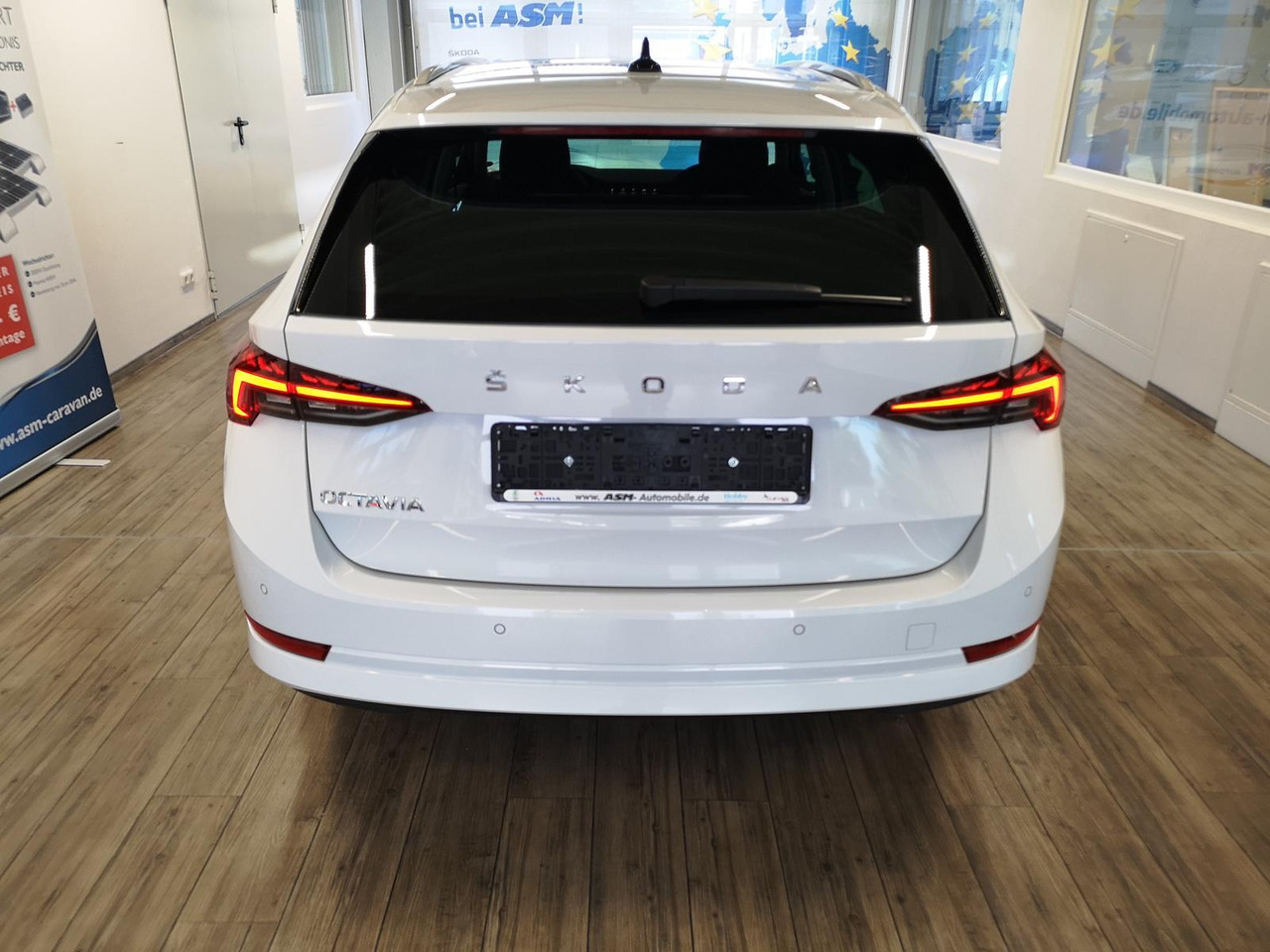 Skoda Octavia Combi Style 1,5 TSI+AHK+MATRIX LED+4xSHZ - Estate car: picture 5 Skoda Octavia Combi Style 1,5 TSI+AHK+MATRIX LED+4xSHZ - Estate car: picture 5