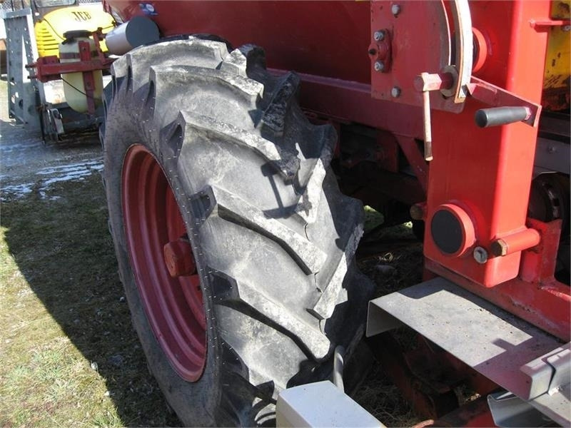 Fertilizer spreader Bredal B 4: picture 6