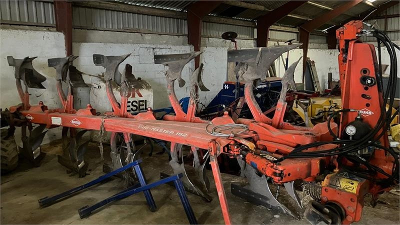 Kuhn VM 152 NSH 5 furet - Plow: picture 1 Kuhn VM 152 NSH 5 furet - Plow: picture 1
