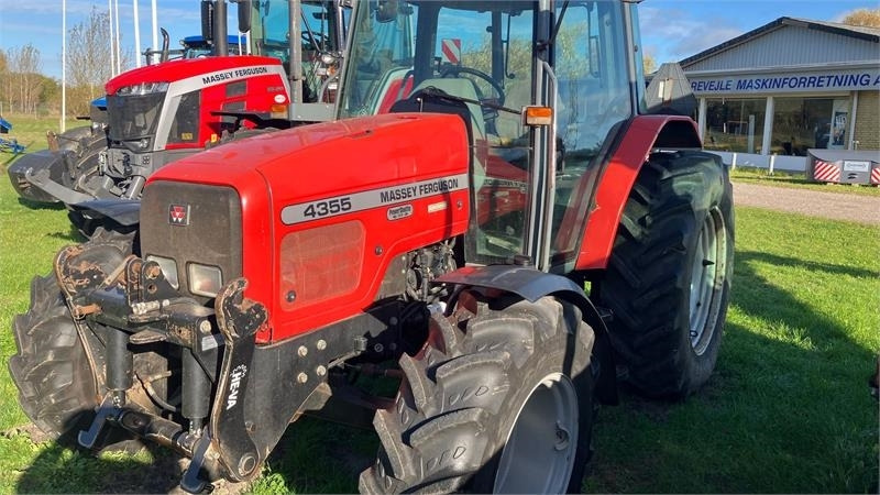 Massey Ferguson 4355 Power Shuttle 24-24 - Farm tractor: picture 1 Massey Ferguson 4355 Power Shuttle 24-24 - Farm tractor: picture 1