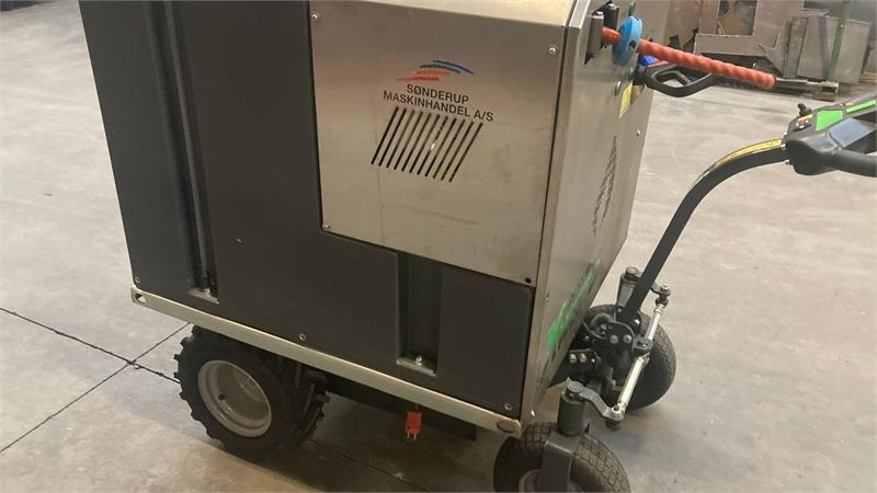 Purewash X-Weed E2 Med Fort El-undervogn - Municipal/ Special vehicle: picture 2 Purewash X-Weed E2 Med Fort El-undervogn - Municipal/ Special vehicle: picture 2