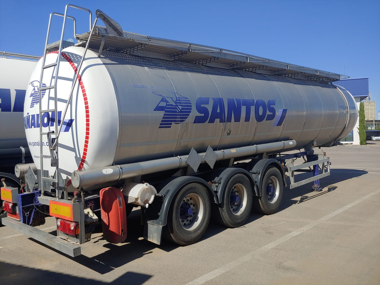 INDOX SC3 - Tanker semi-trailer: picture 2 INDOX SC3 - Tanker semi-trailer: picture 2