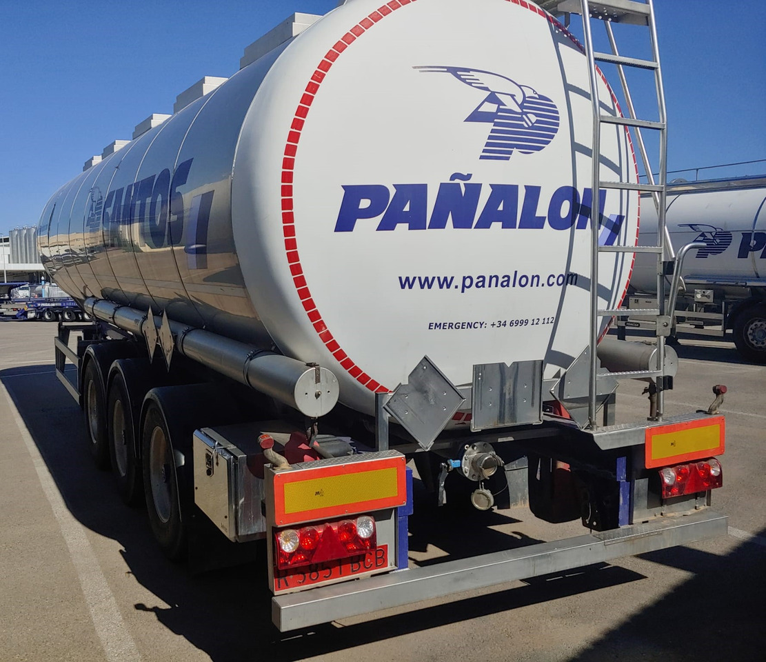 INDOX SC3 - Tanker semi-trailer: picture 3 INDOX SC3 - Tanker semi-trailer: picture 3