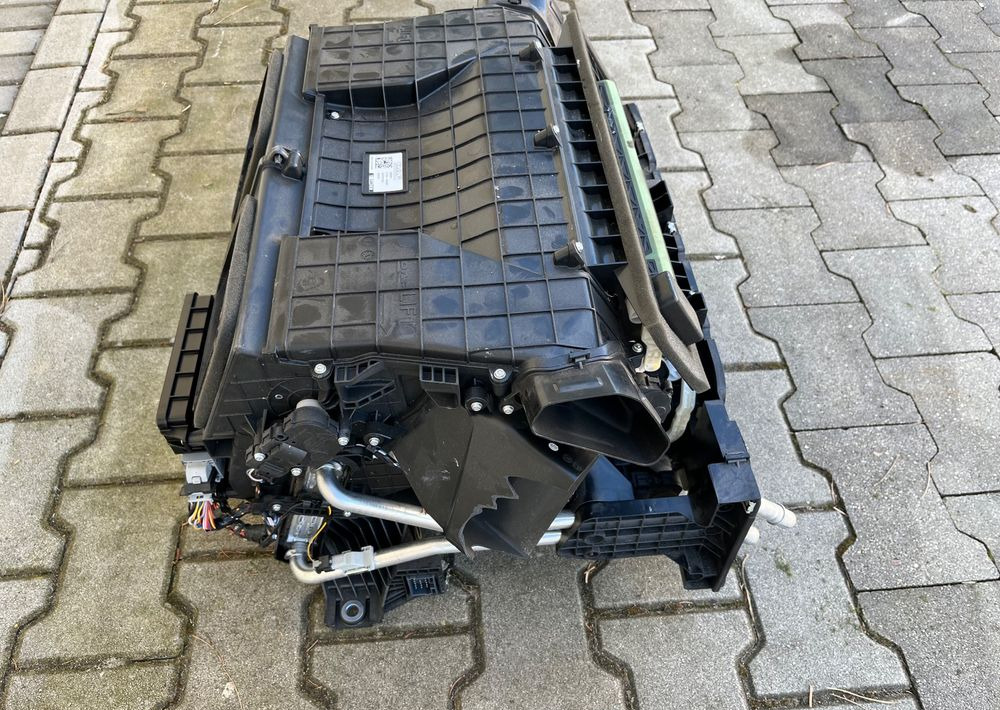 Nagrzewnica DAF XF 106 euro 6 lift dmuchawa - Heating/ Ventilation for Truck: picture 4 Nagrzewnica DAF XF 106 euro 6 lift dmuchawa - Heating/ Ventilation for Truck: picture 4