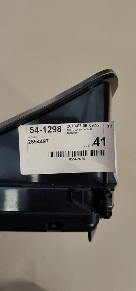 SCANIA R S LICZNIK ZEGARY 2594497 - Dashboard for Truck: picture 2 SCANIA R S LICZNIK ZEGARY 2594497 - Dashboard for Truck: picture 2