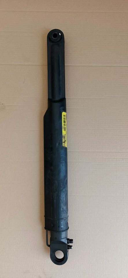 SCANIA R S SIŁOWNIK DRĄŻEK PODNOSZENIA KABINY 2567559 - Hydraulic cylinder for Truck: picture 1 SCANIA R S SIŁOWNIK DRĄŻEK PODNOSZENIA KABINY 2567559 - Hydraulic cylinder for Truck: picture 1