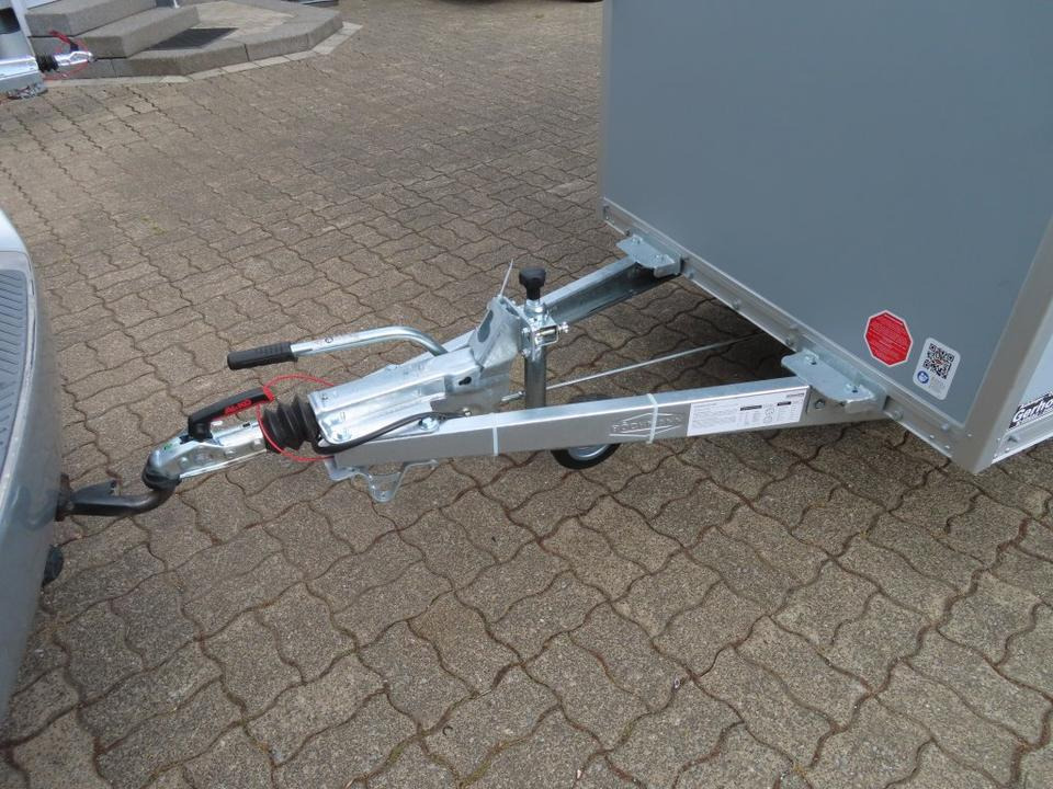 Böckmann PKW-Anhänger Koffer KT2513/135 F Tür-Rampekombination - Closed box trailer: picture 4 Böckmann PKW-Anhänger Koffer KT2513/135 F Tür-Rampekombination - Closed box trailer: picture 4